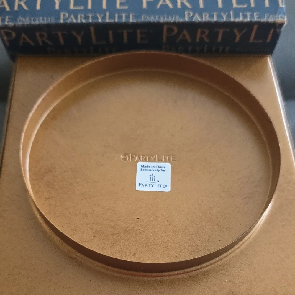 PartyLite Bronze Leaf Candle Holder